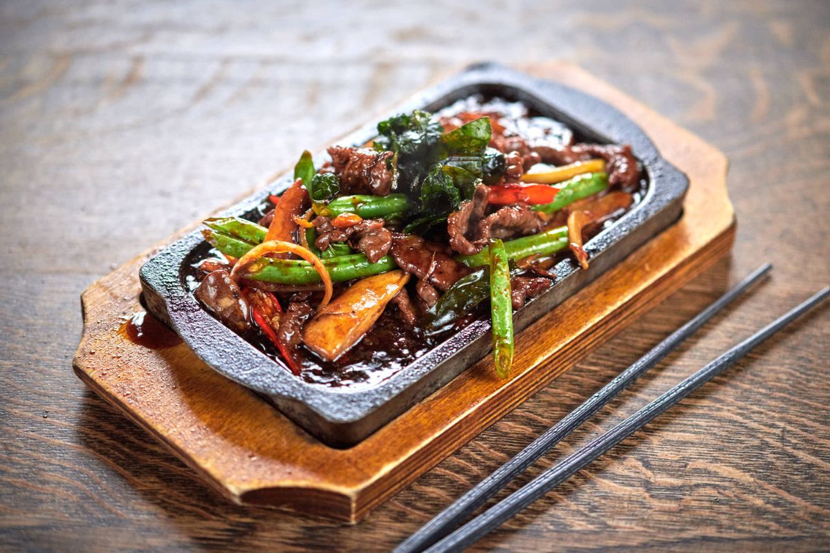 Pad Kaprow Wok
