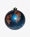Blå julekule med røde karper 10 cm